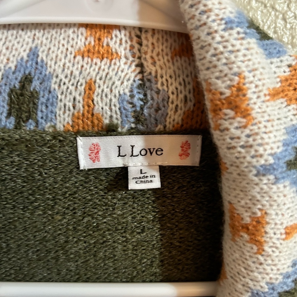 L Love southwestern cardigan. - Picture 2 of 4